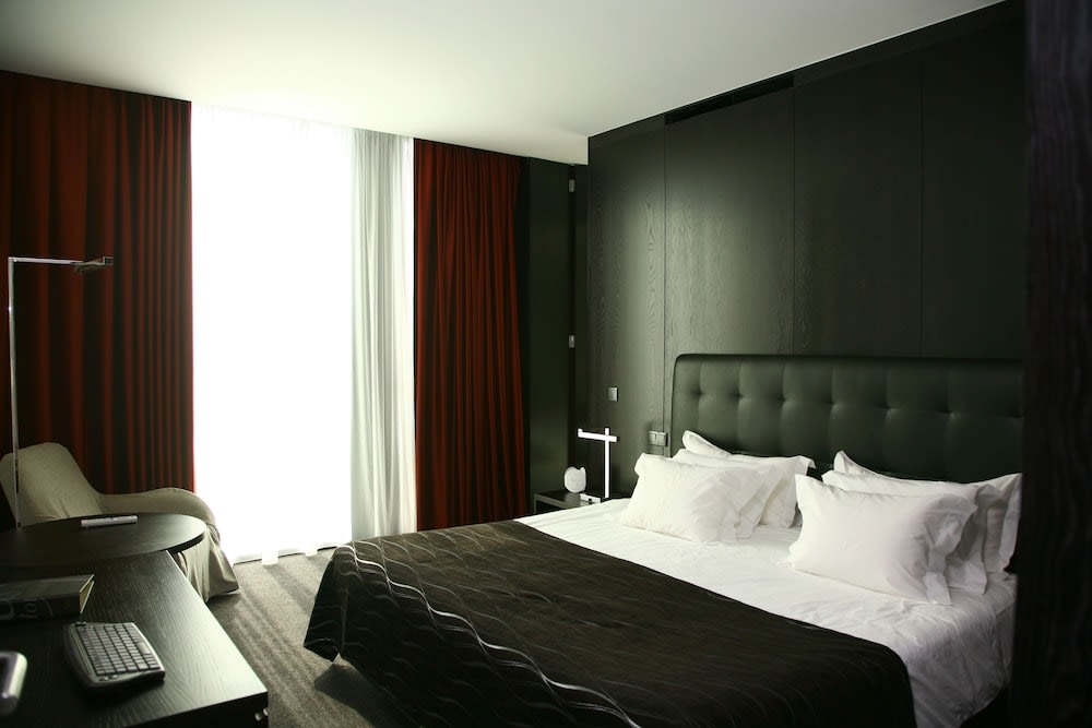 Axis Viana Business & SPA Hotel 5