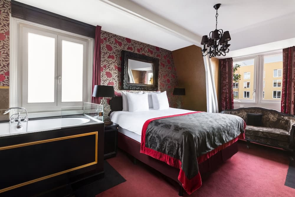 The Pavilions Amsterdam, The Toren 5