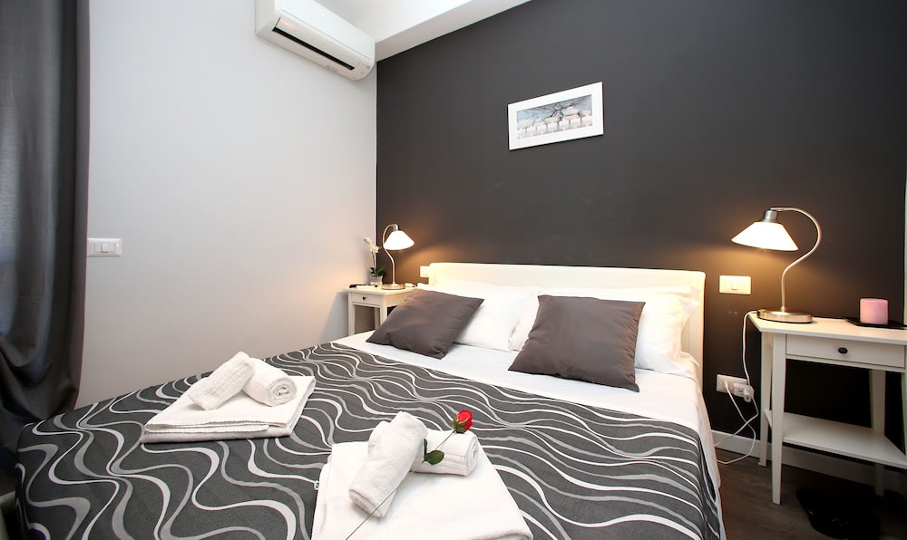 A 2 Passi Dai Musei Luxury Guest House 3