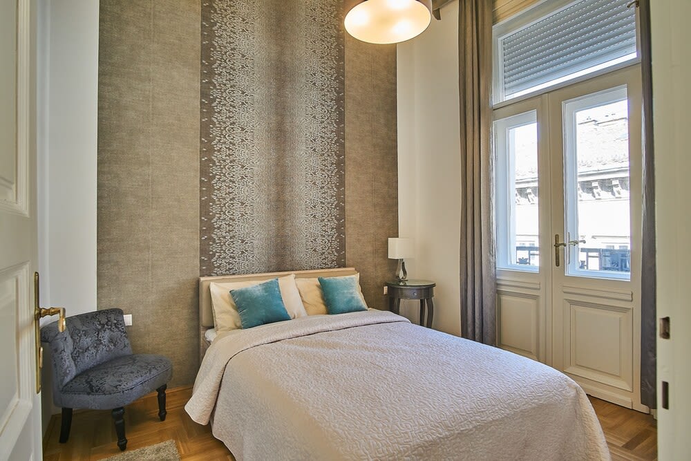 Basilica Apartment 2