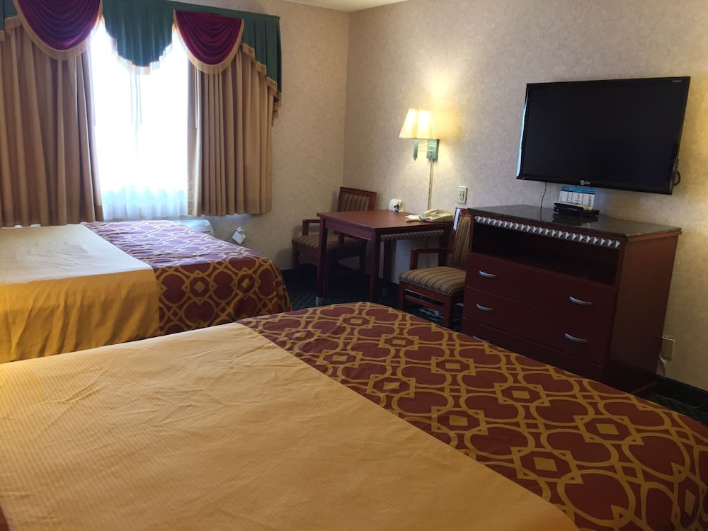 Triplodge of Santa Clarita 4