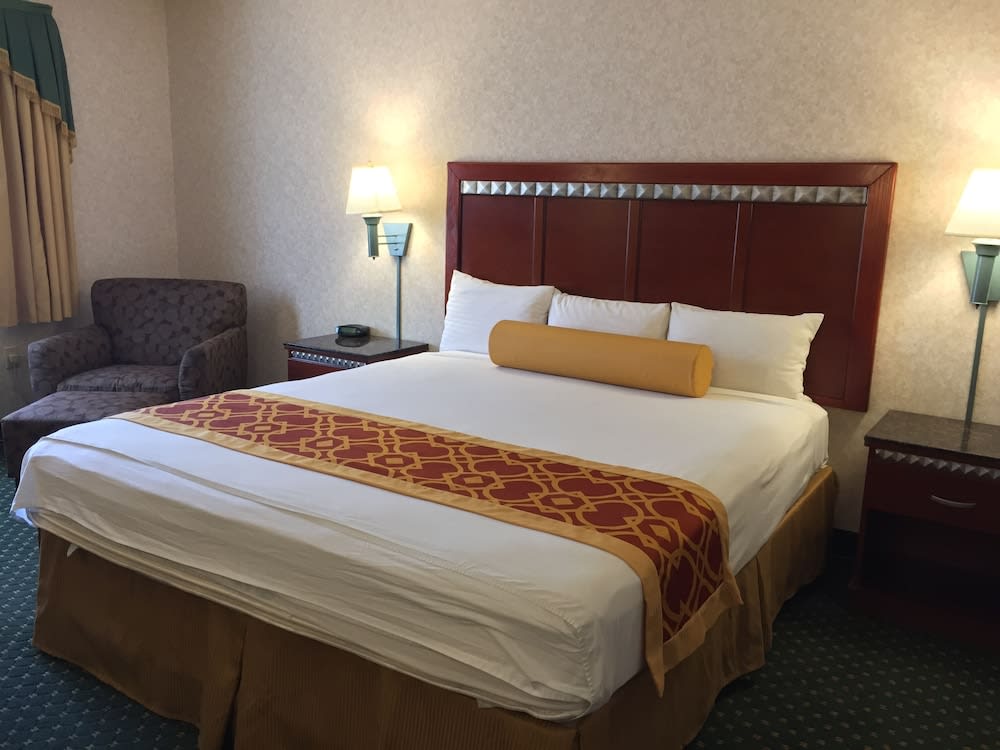 Triplodge of Santa Clarita 5