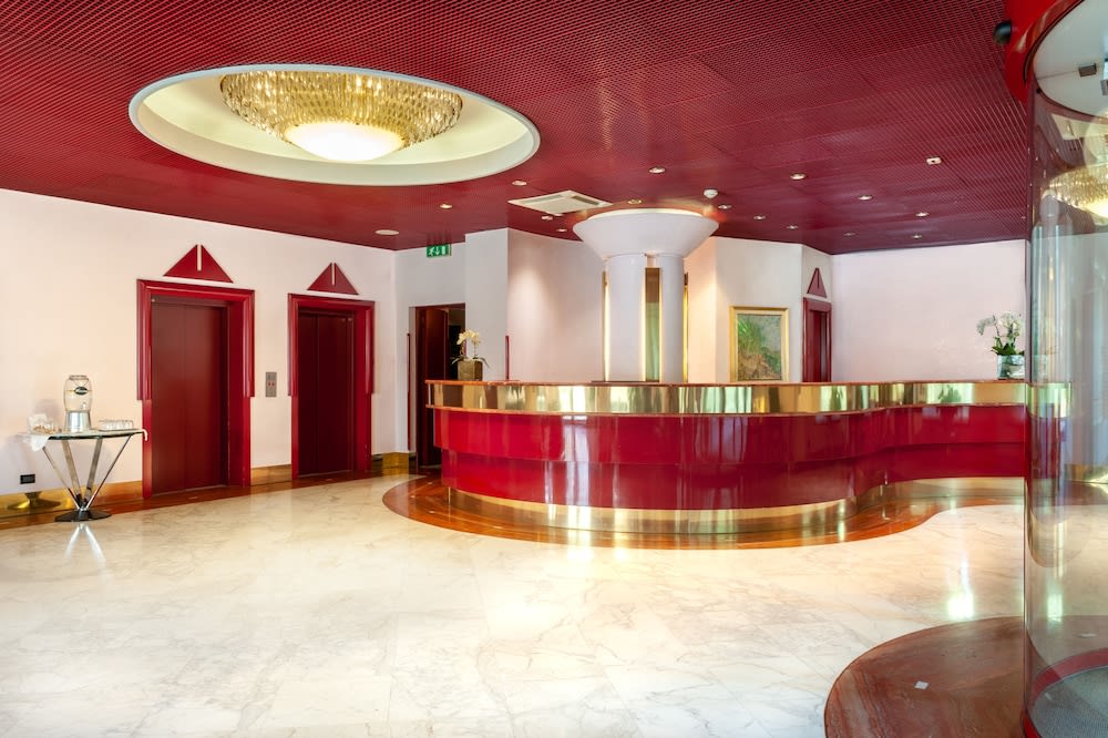 Agora' Palace Hotel 3