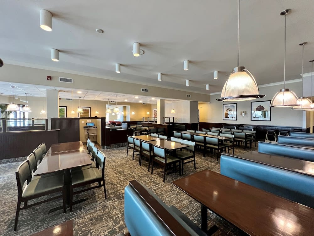 Holiday Inn TORONTO-AIRPORT EAST by IHG 2