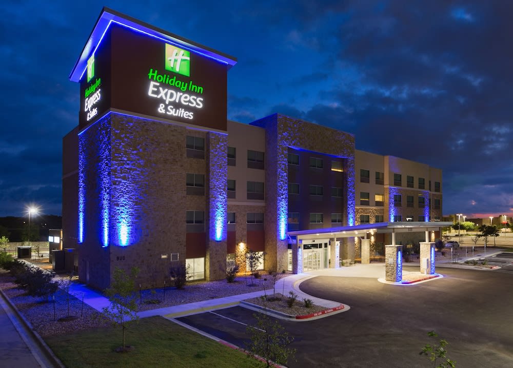 Holiday Inn Express and Suites San Marcos South by IHG 1