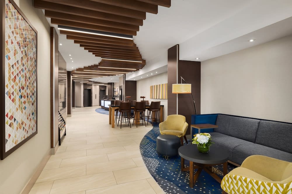 Holiday Inn Express VANCOUVER-METROTOWN (BURNABY) by IHG 4