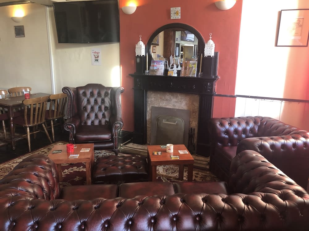 The Globe Inn 2