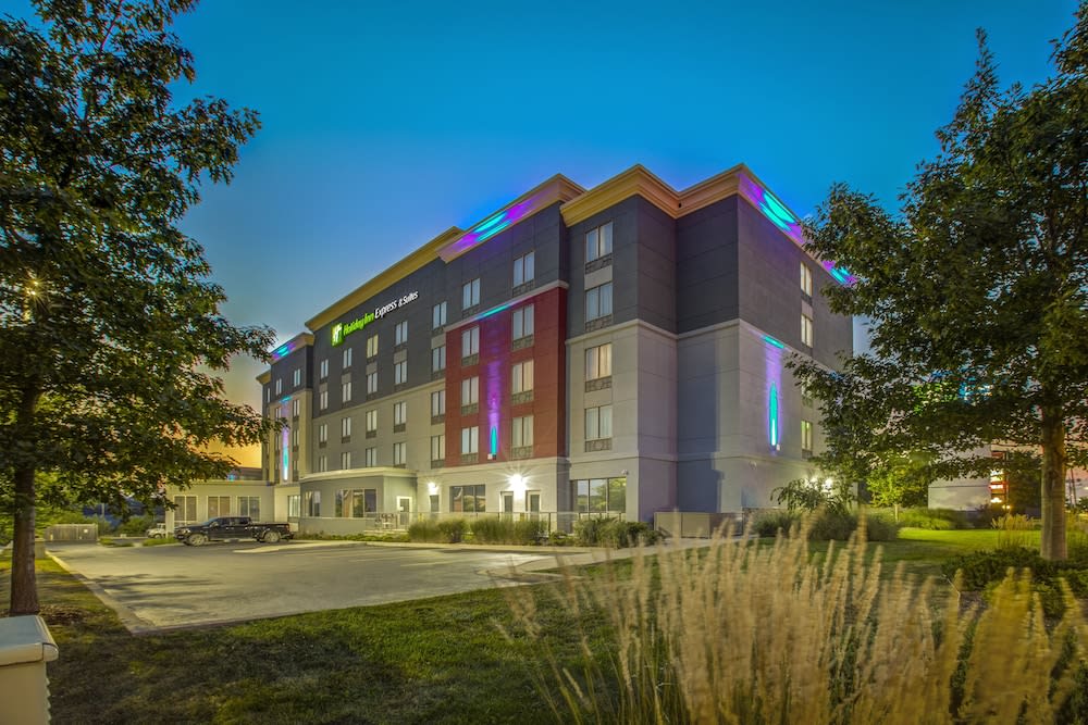 Holiday Inn Express & Suites WOODSTOCK SOUTH by IHG 1