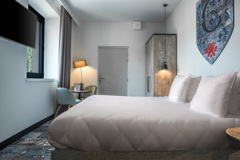 SOWELL HOTELS Les Chevaliers 5