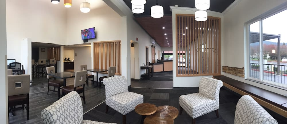 Quality Inn & Suites Clackamas – Portland 1