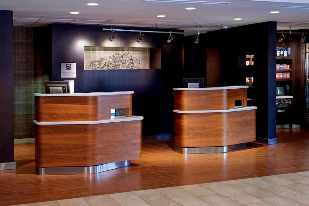 Sonesta Select Kansas City Airport Tiffany Springs 2