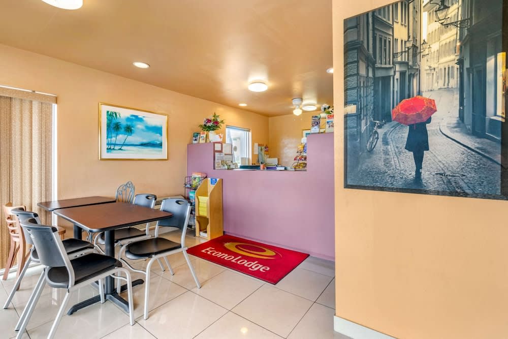Econo Lodge Fort Myers North 2