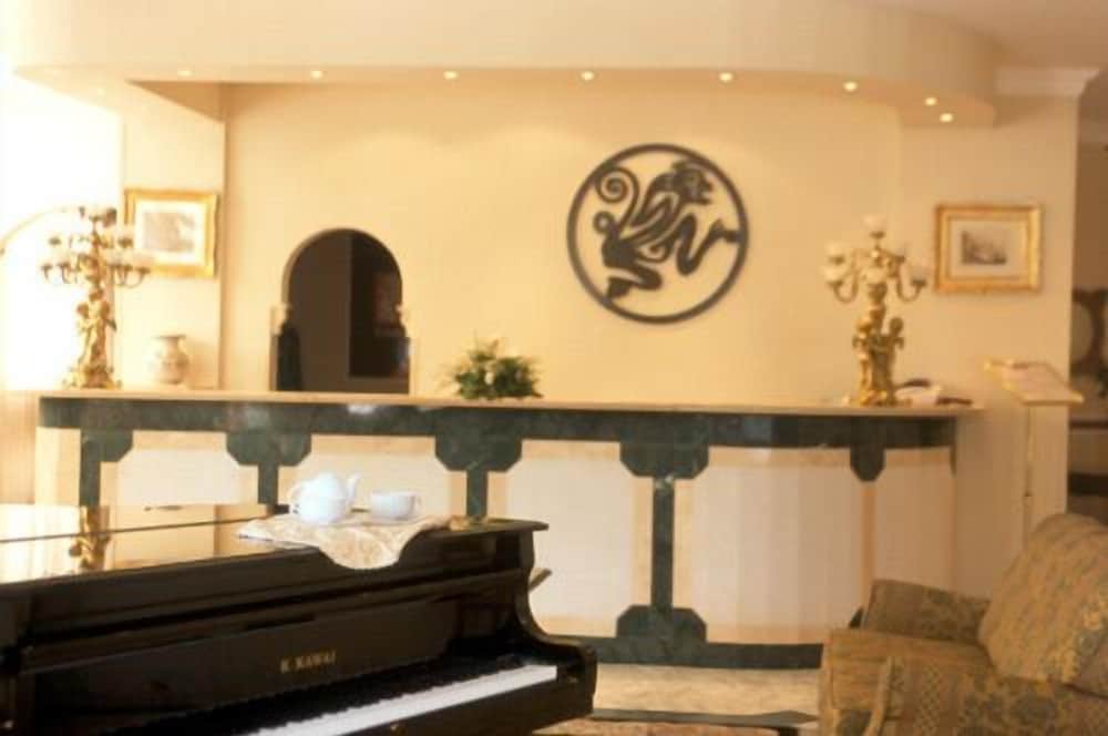 Park Hotel Villaferrata 2