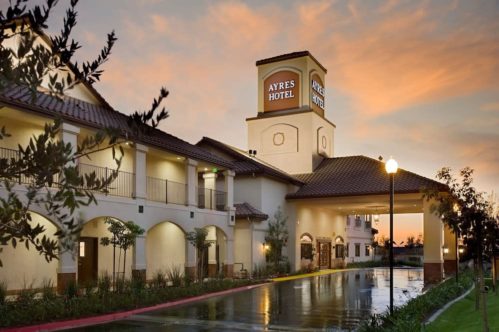 Ayres Hotel Redlands - Loma Linda 1