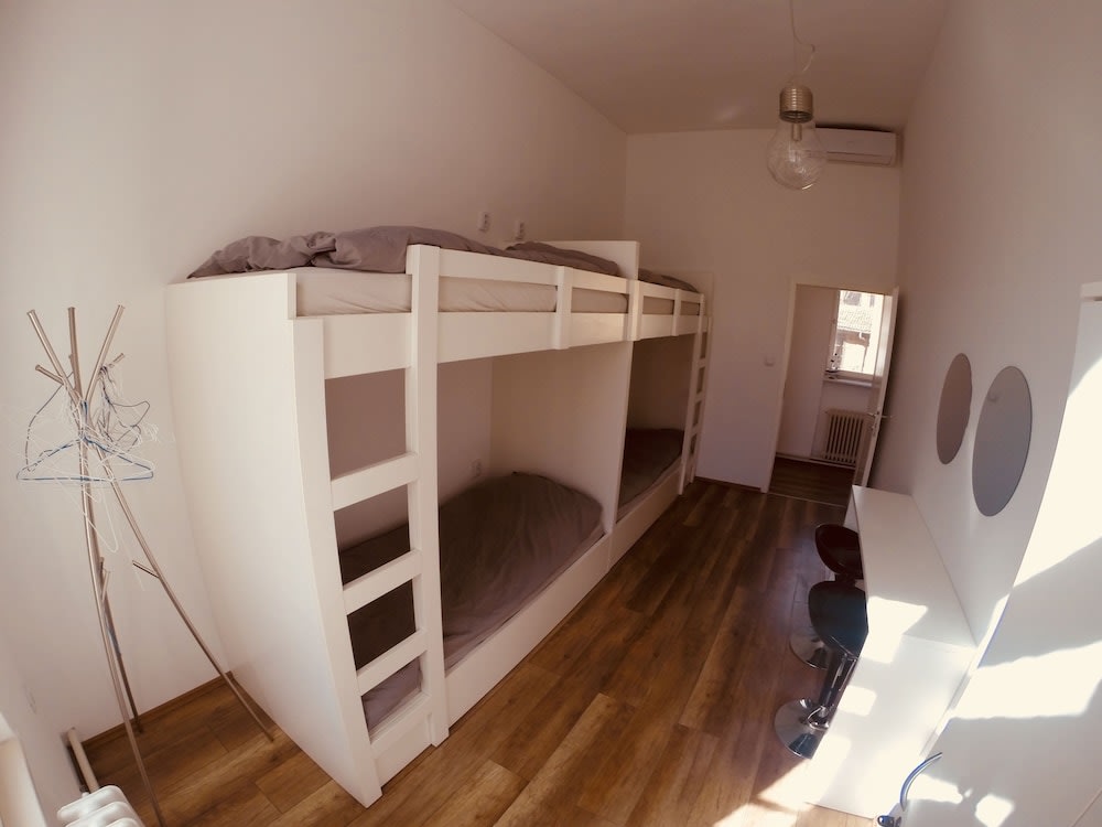 Lovecroatia Zagreb - 'Pax nest' 3