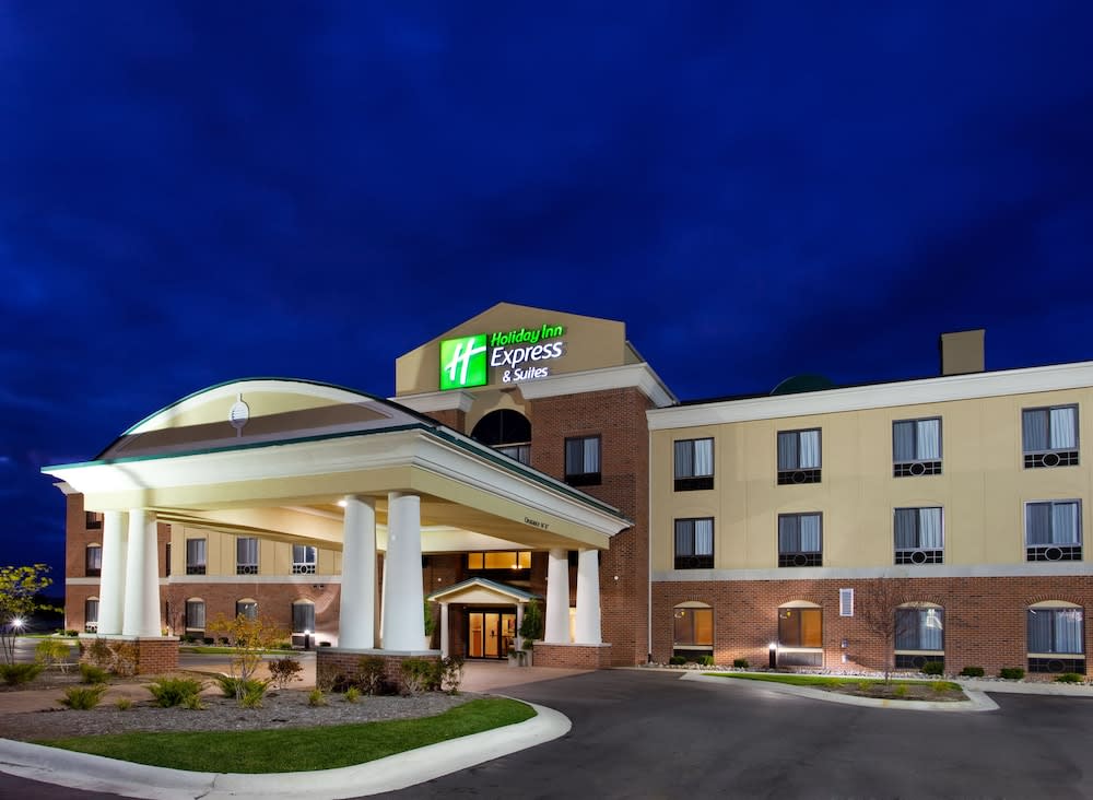 Holiday Inn Express Hotel & Suites Bay City by IHG 1