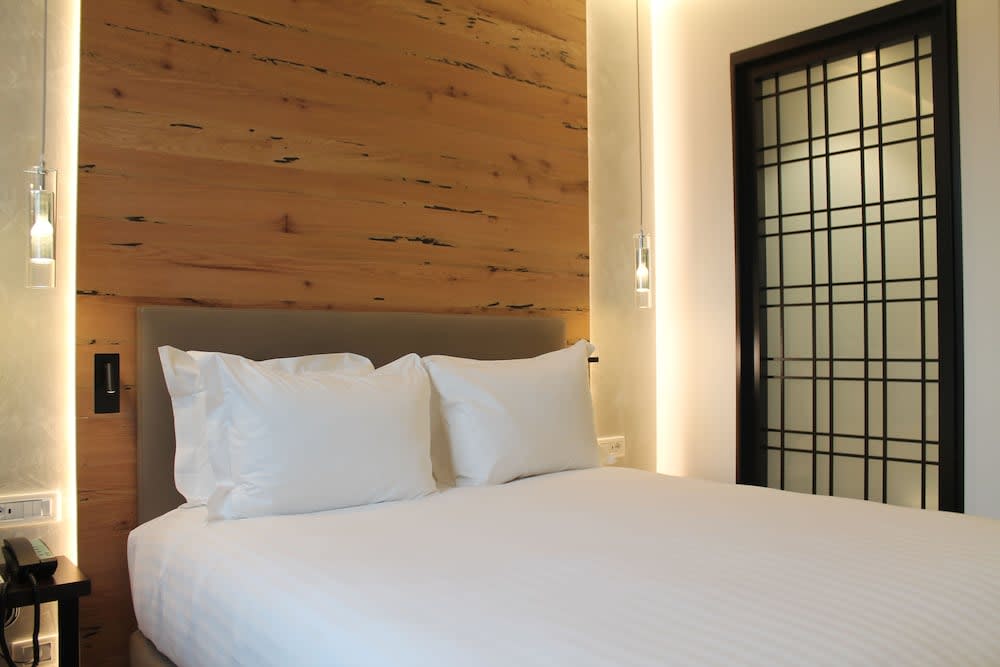 AC Hotel Venezia by Marriott 3