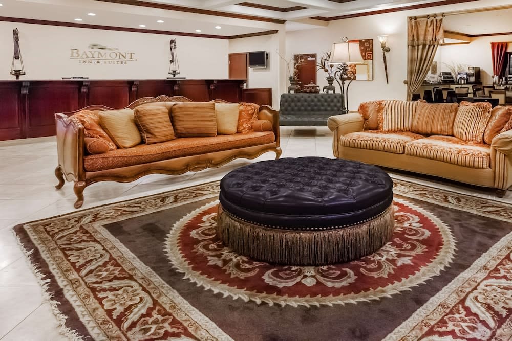 Baymont by Wyndham Henderson 2