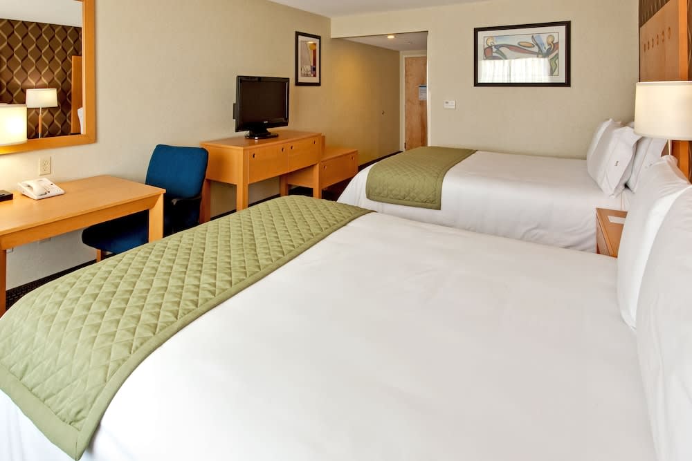 Holiday Inn Express & Suites Monterrey Aeropuerto by IHG 2