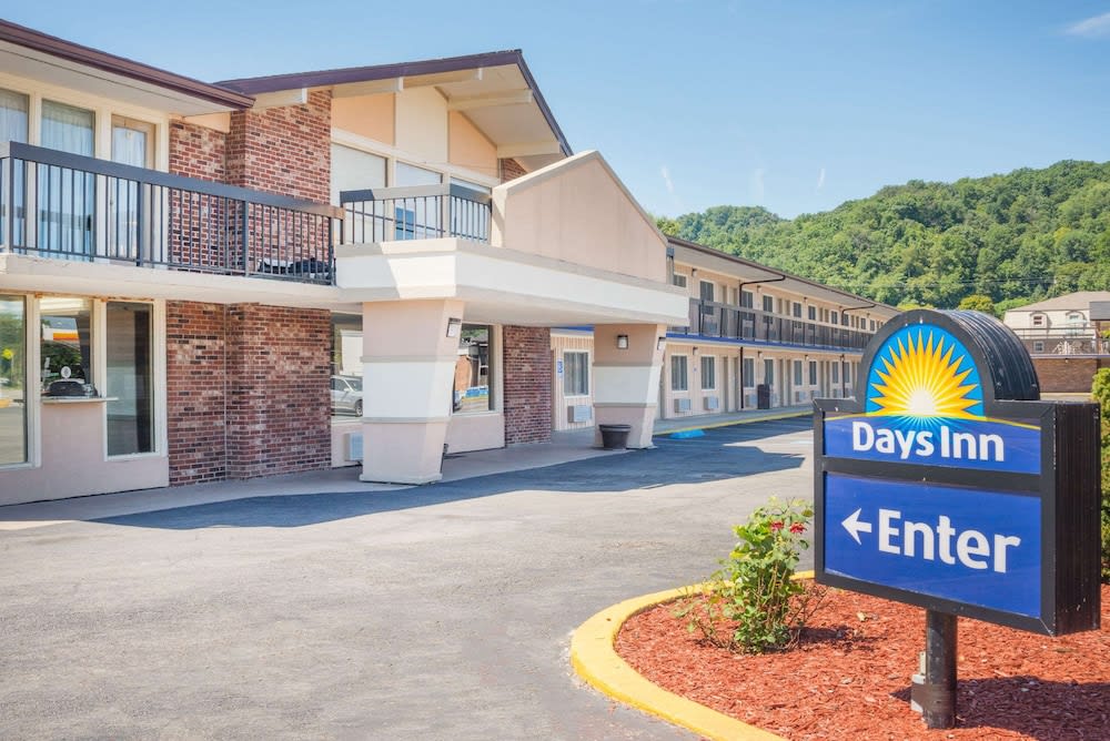 Days Inn by Wyndham Paintsville 1