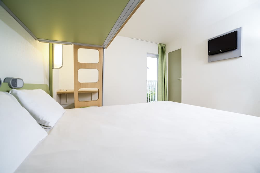 ibis Budget Caen Memorial 2