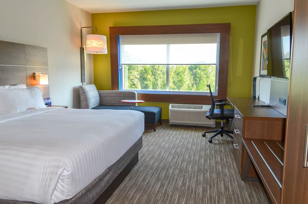 Holiday Inn Express & Suites RALEIGH AIRPORT - BRIER CREEK by IHG 2