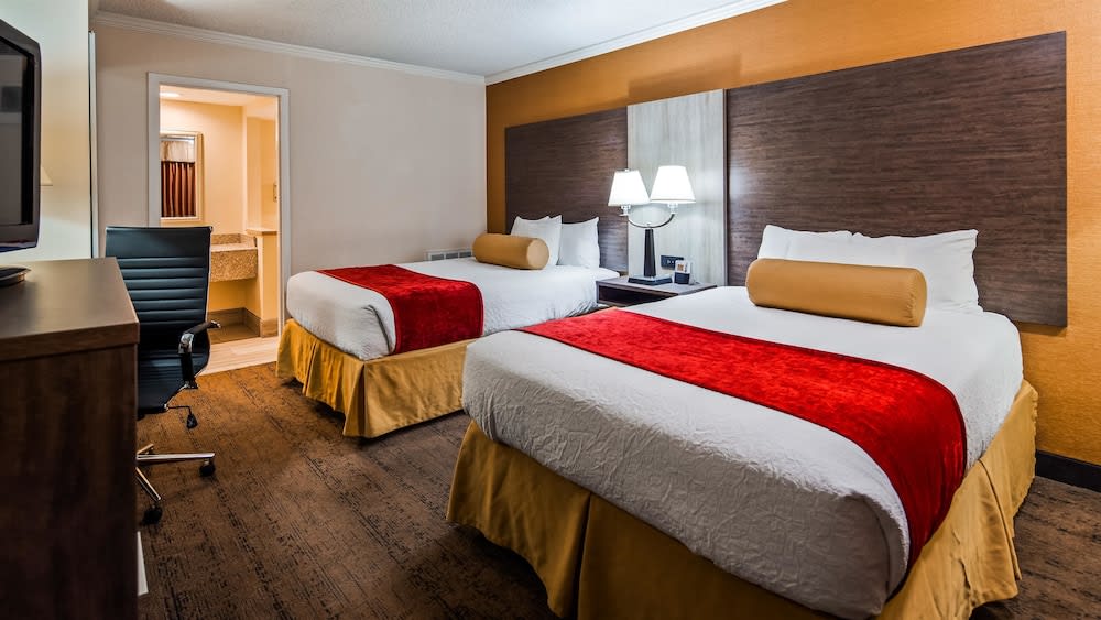 Best Western Galleria Inn & Suites 1