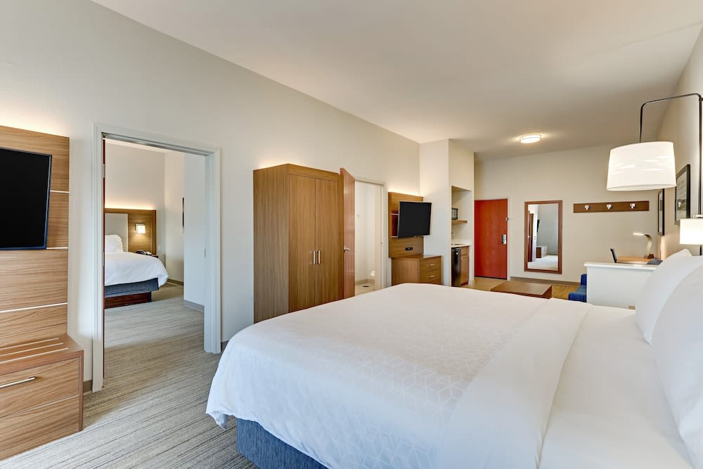 Holiday Inn Express & Suites WEATHERFORD by IHG 2