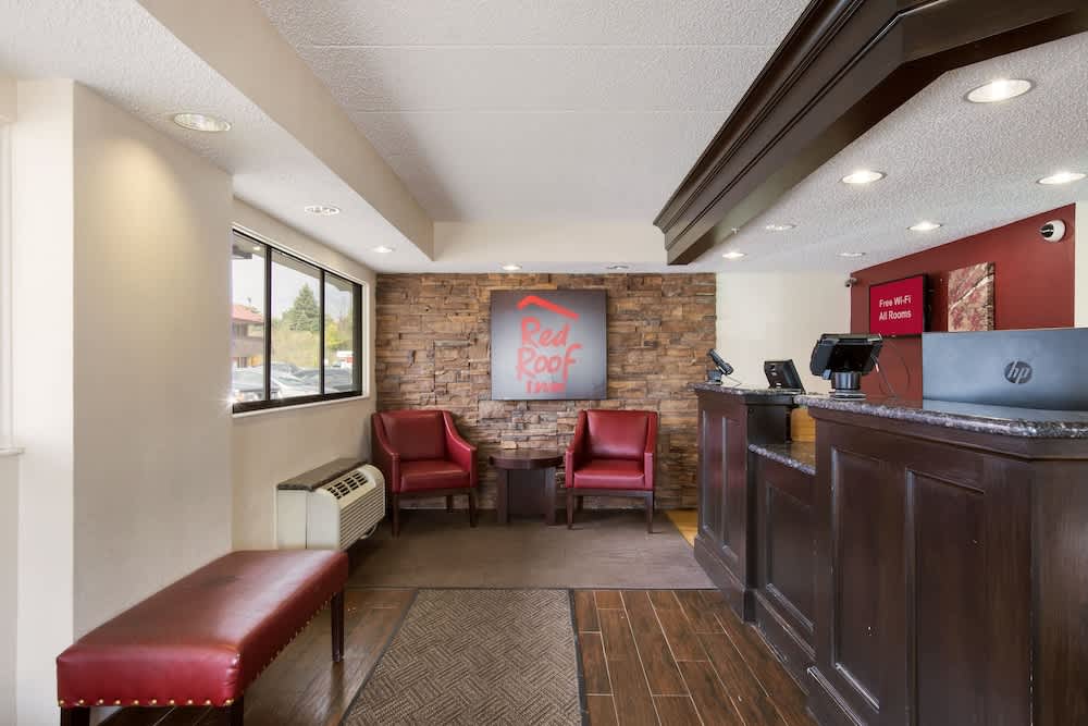 Red Roof Inn Grand Rapids Airport 2