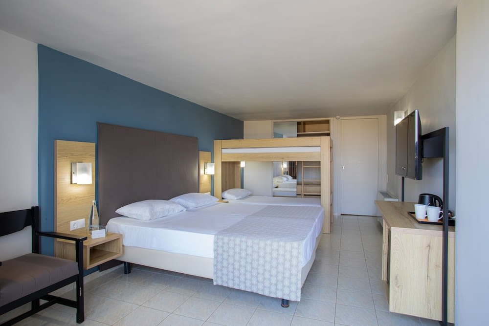 Sol Marina Beach Crete 4