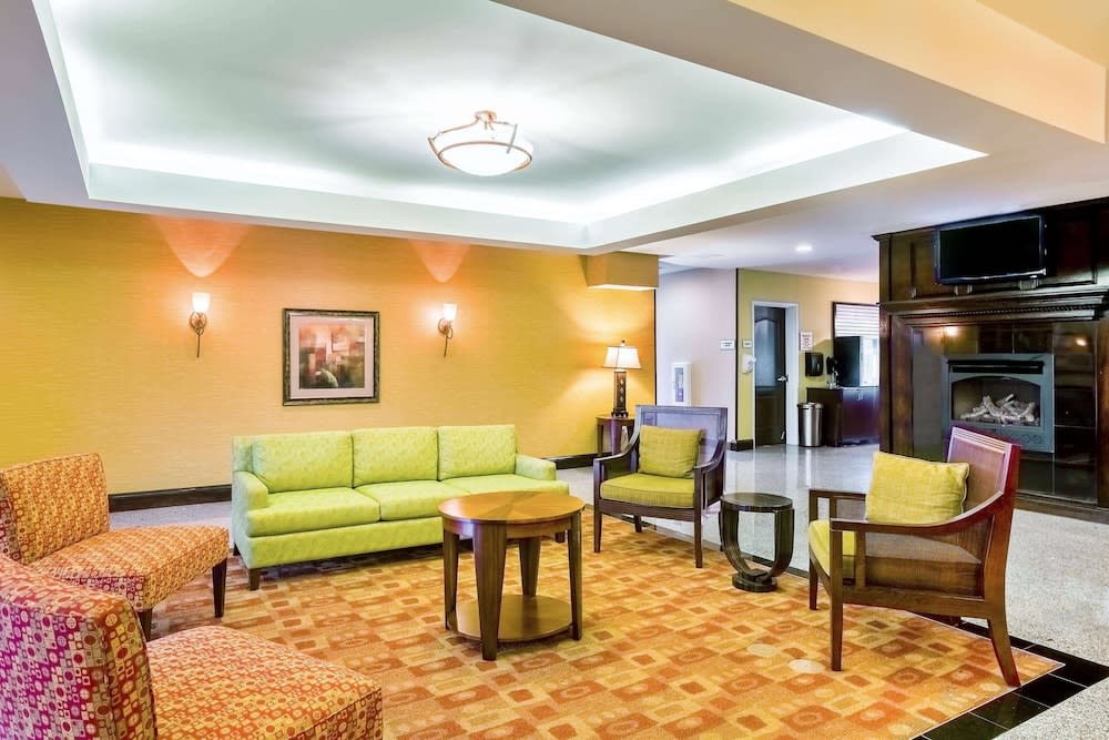 La Quinta by Wyndham Atlanta Union City 5