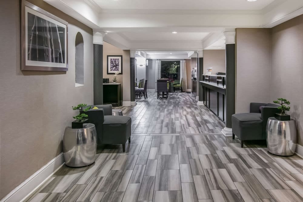 La Quinta Inn by Wyndham Dallas Uptown 3