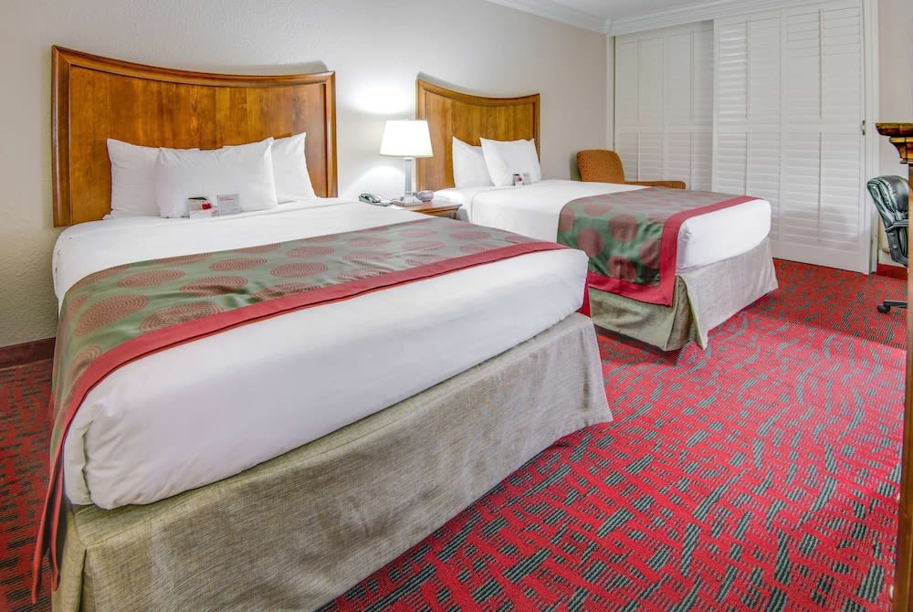 Ramada by Wyndham Metairie New Orleans Airport 1