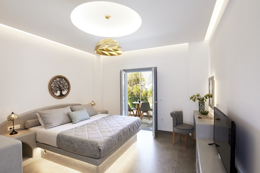 Amara Suites Santorini 5