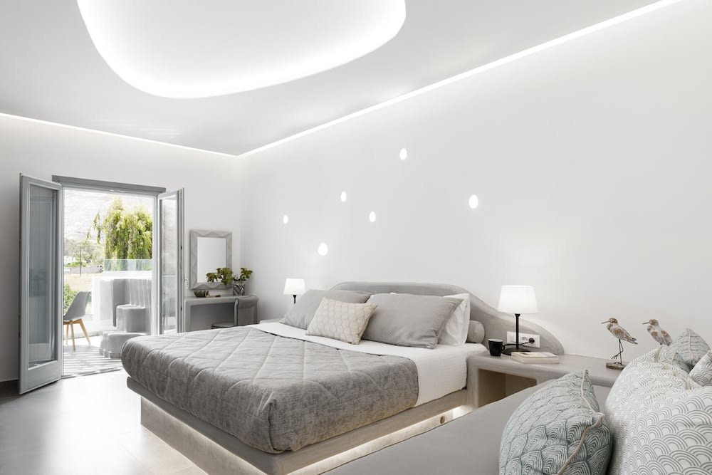 Amara Suites Santorini 2