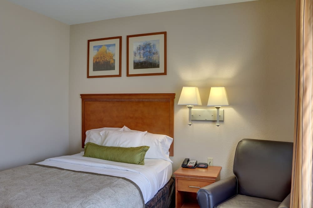 Candlewood Suites Texarkana by IHG 4