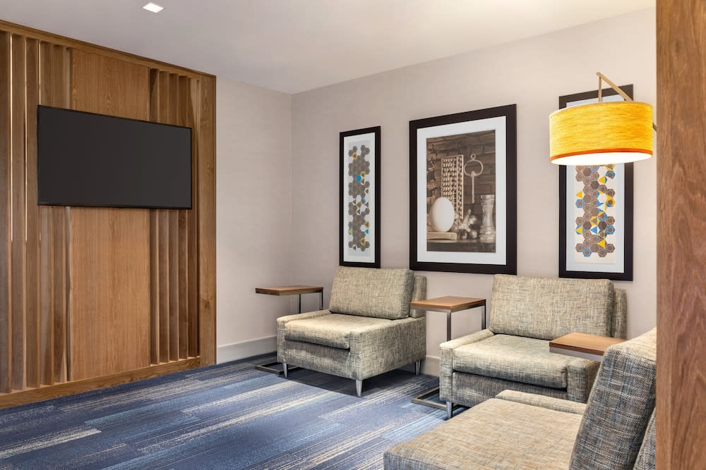 Holiday Inn Express Hotel & Suites Denver Airport by IHG 5