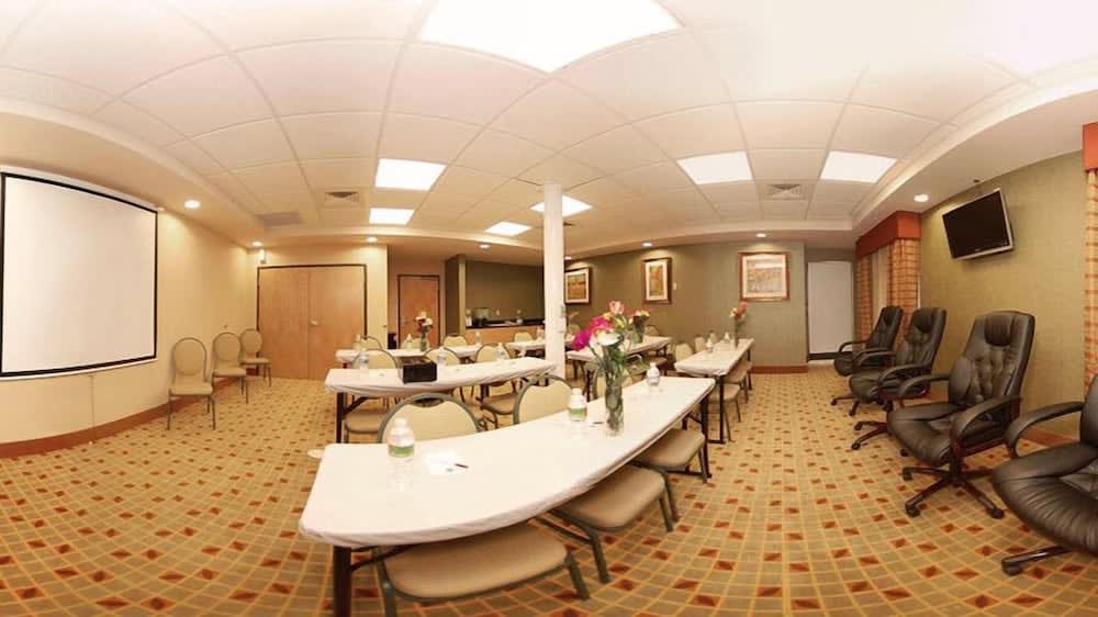 Comfort Suites El Paso West 3