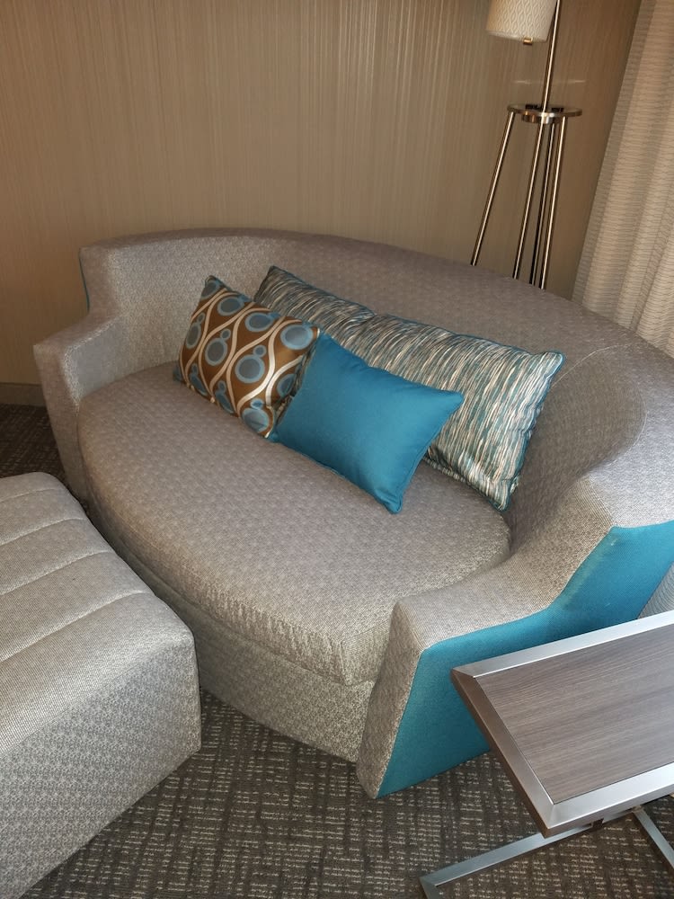 Courtyard by Marriott Omaha Aksarben Village 4