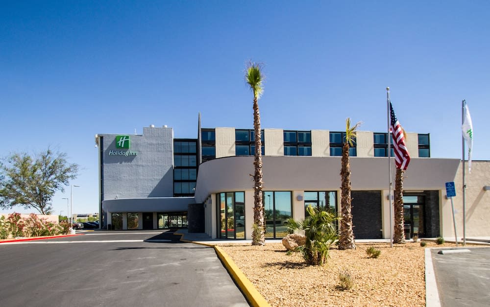 Holiday Inn VICTORVILLE by IHG 1