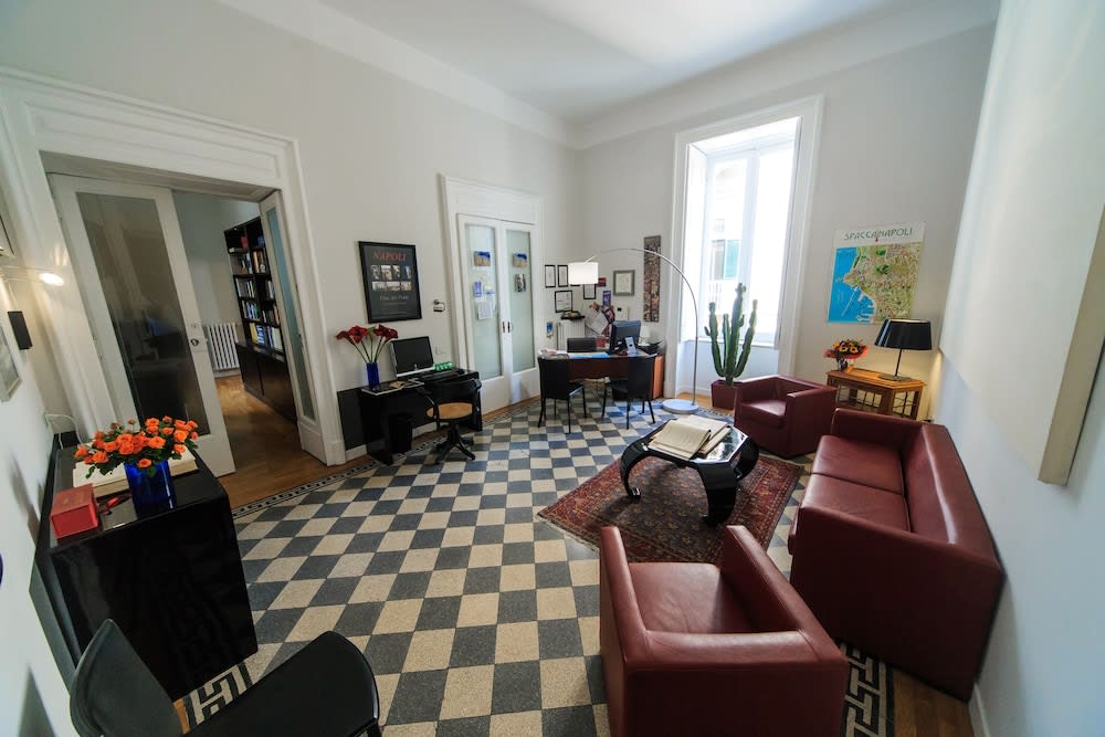 Spaccanapoli Comfort Suites 2