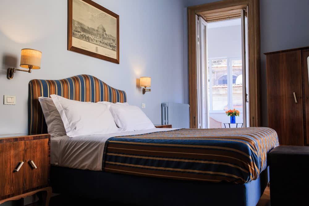 Spaccanapoli Comfort Suites 5