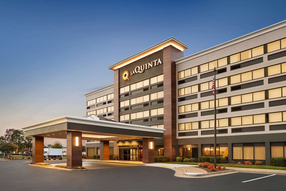 La Quinta Inn & Suites by Wyndham Richmond-Midlothian 1