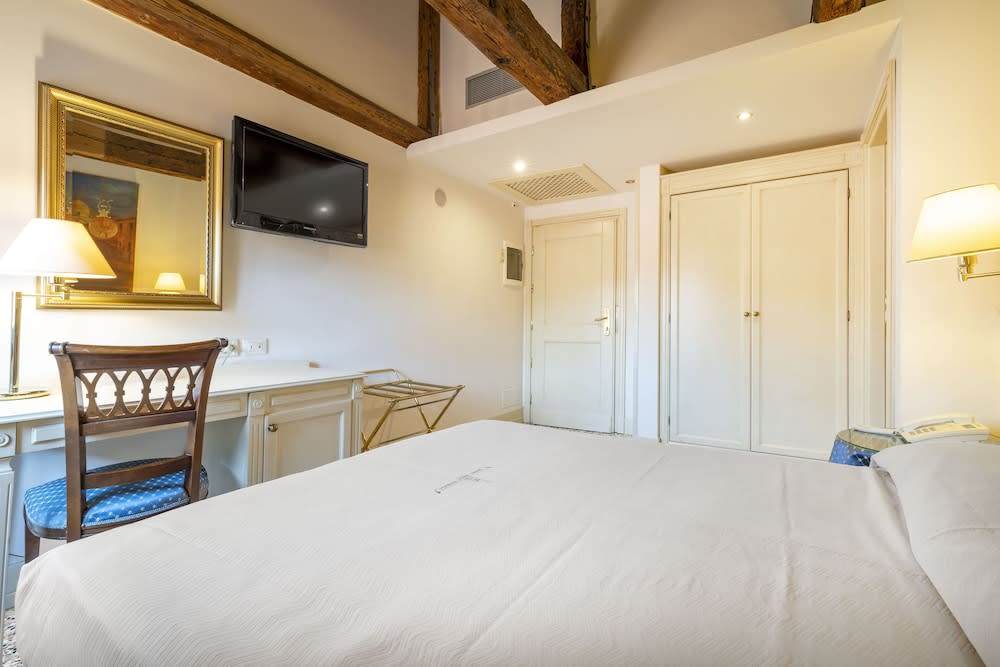 Hotel Bella Venezia 5