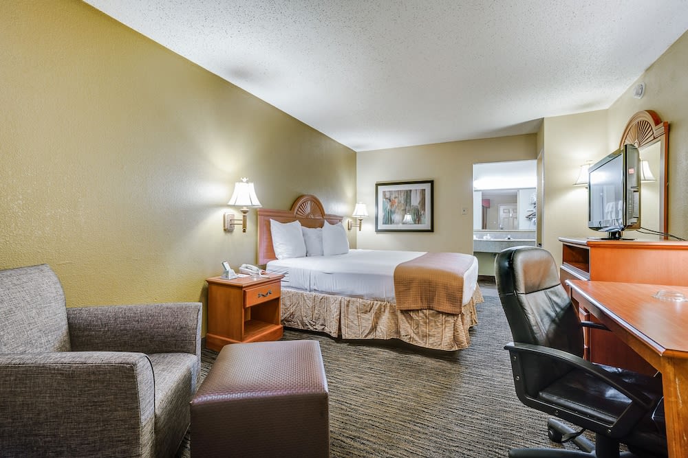 Quality Inn & Suites Dallas-Cityplace 5