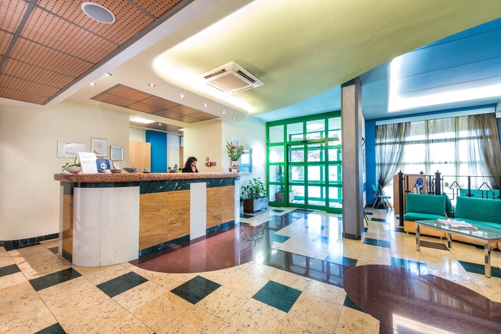 West Point Airport Hotel 2