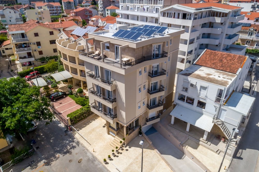Almare apartments Budva 1
