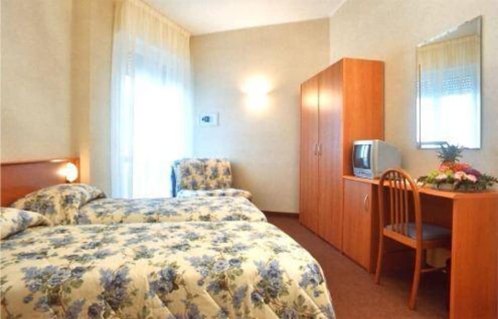 Hotel Engadina 4