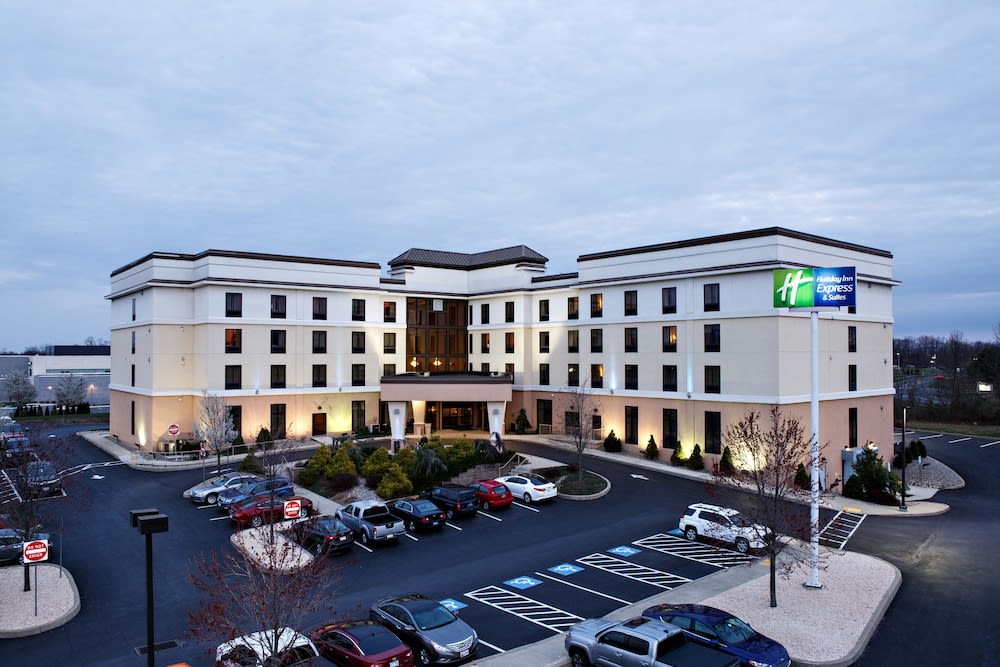 Holiday Inn Express & Suites HARRISBURG W - MECHANICSBURG by IHG 1