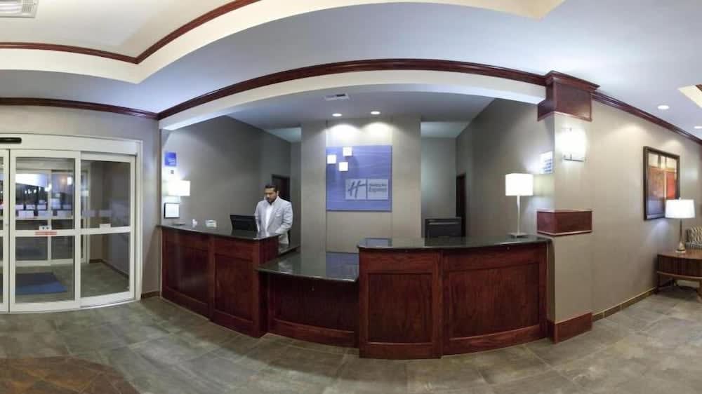 Holiday Inn Express & Suites FORT STOCKTON by IHG 2